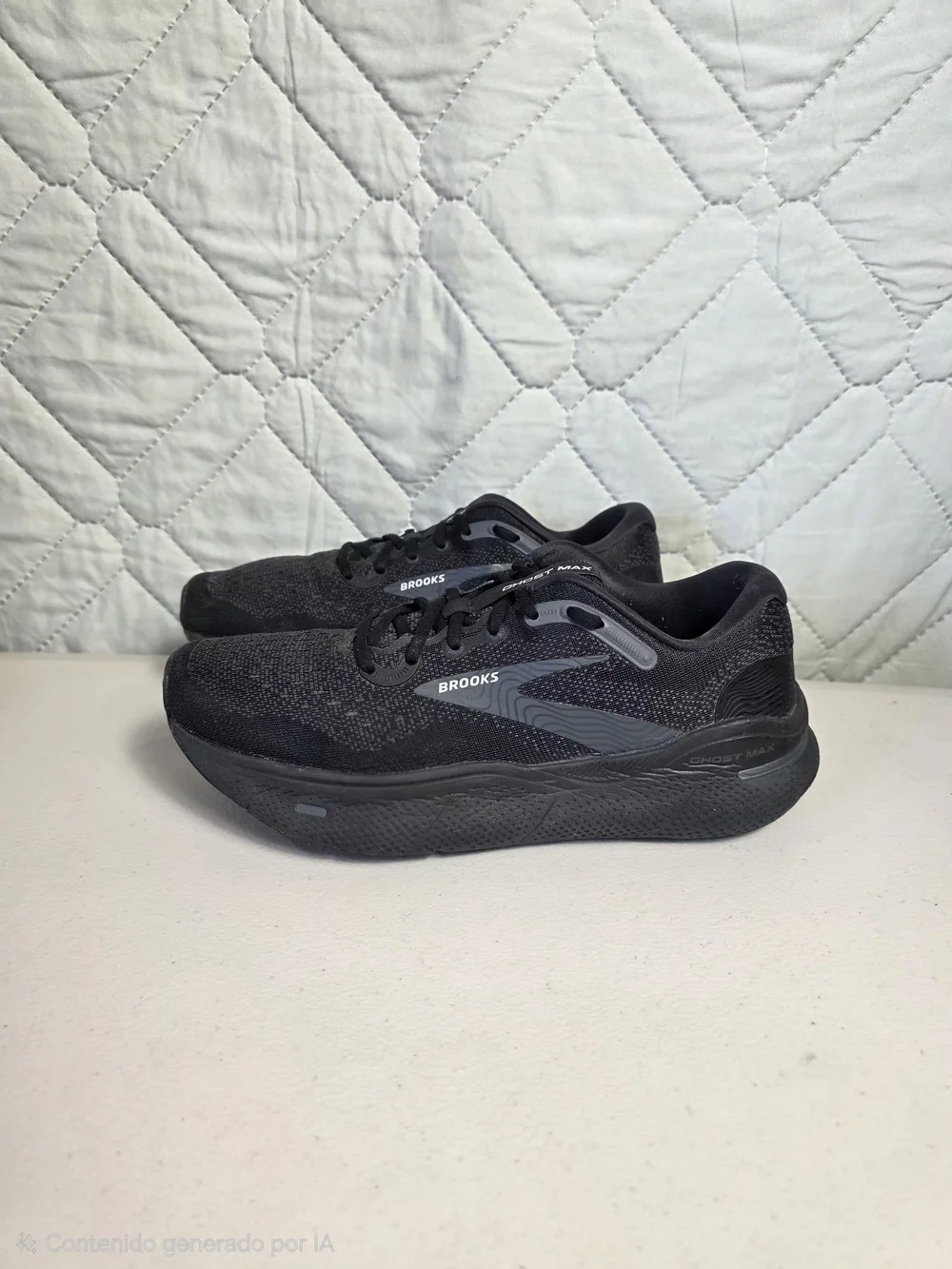 Brooks Women's Ghost Max Lace Up Athletic Running Shoes Black/Charcoal  Sz 10.5